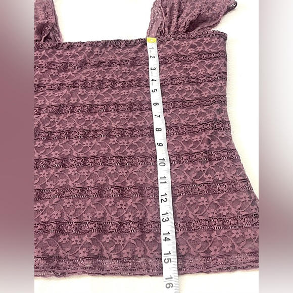Max Studio Women’s Elegant Lace Floral Purple Top with Lace Sleeves Size Small - Picture 6 of 14